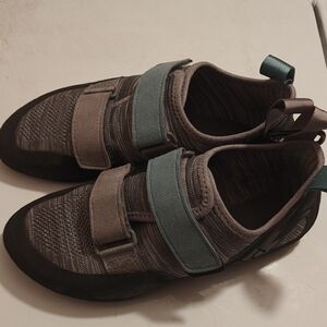 Black Diamond Size 8 Women's Climbing Shoes